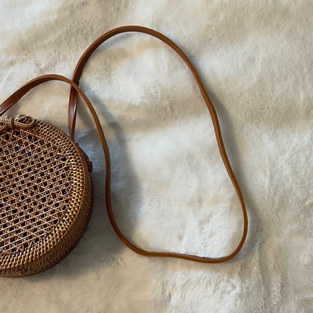 Anthropologie Bag Handwoven Round Rattan Wicker Crossbody Purse‎ - Picture 11 of 16
